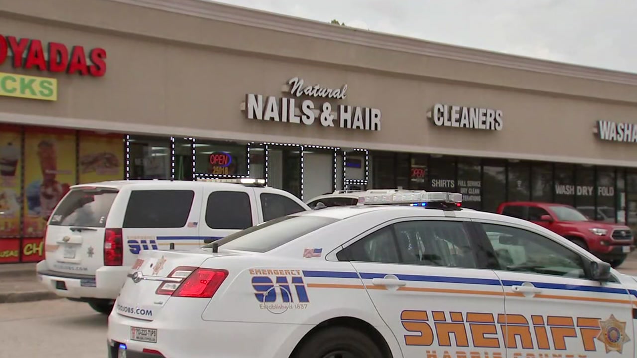 1 dead after Harris Co. salon shooting